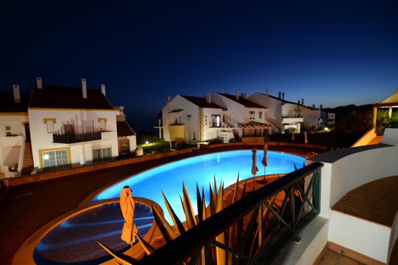 Paddle - Sea View Apartment With 3 Pools, Tennis & Squash Court São Martinho do Porto Kültér fotó